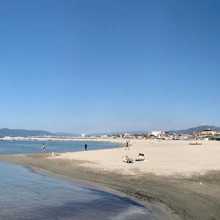 Iss Travel Casa Maria In Marina Di Massa