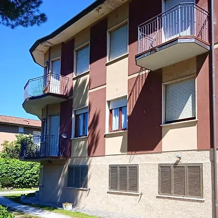 Iss Travel Casa Maria In Marina Di Massa Apartment